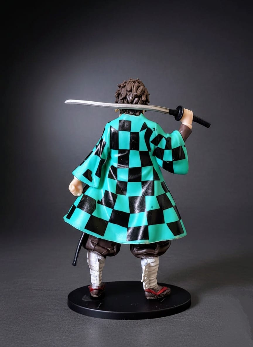 TANJIRO KAMADO ACTION FIGURE